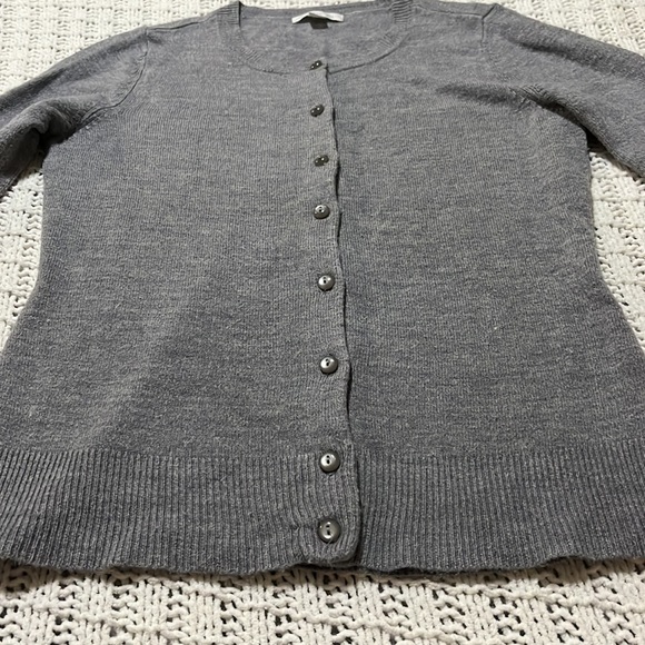 Cardigan - Picture 2 of 7